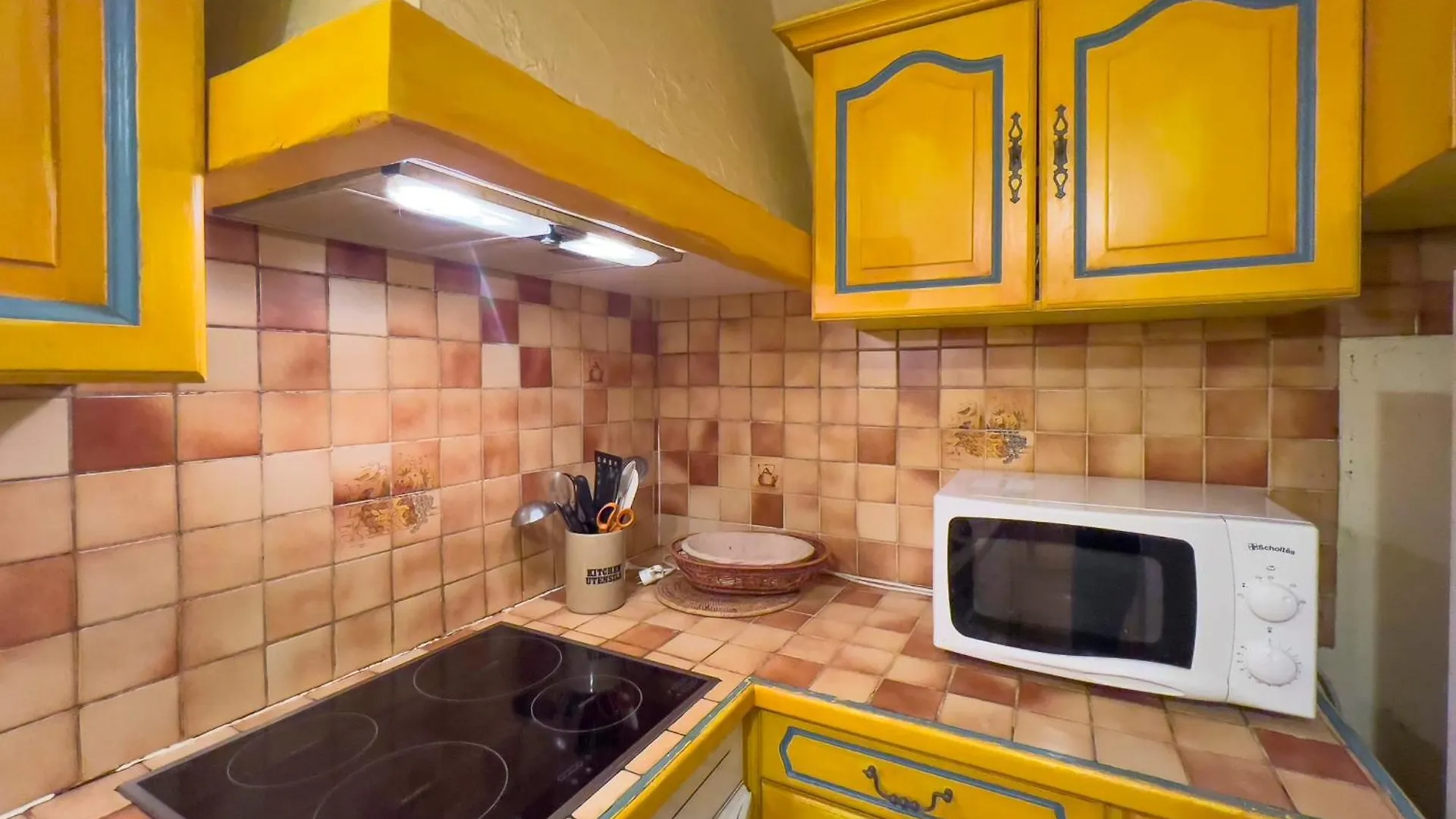 La Lezardiere Villa For 6 By Sunset Le Tignet 0*,  France