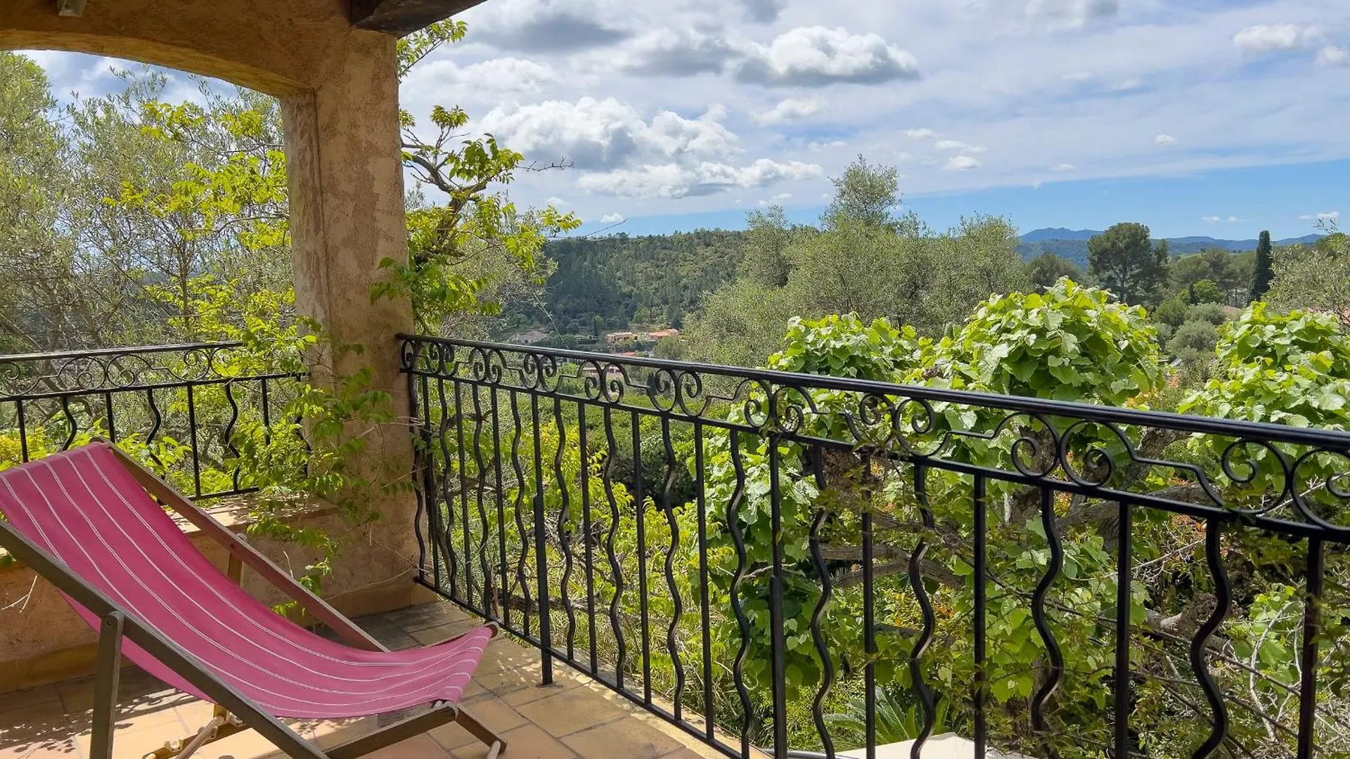 La Lezardiere Villa For 6 By Sunset Le Tignet France